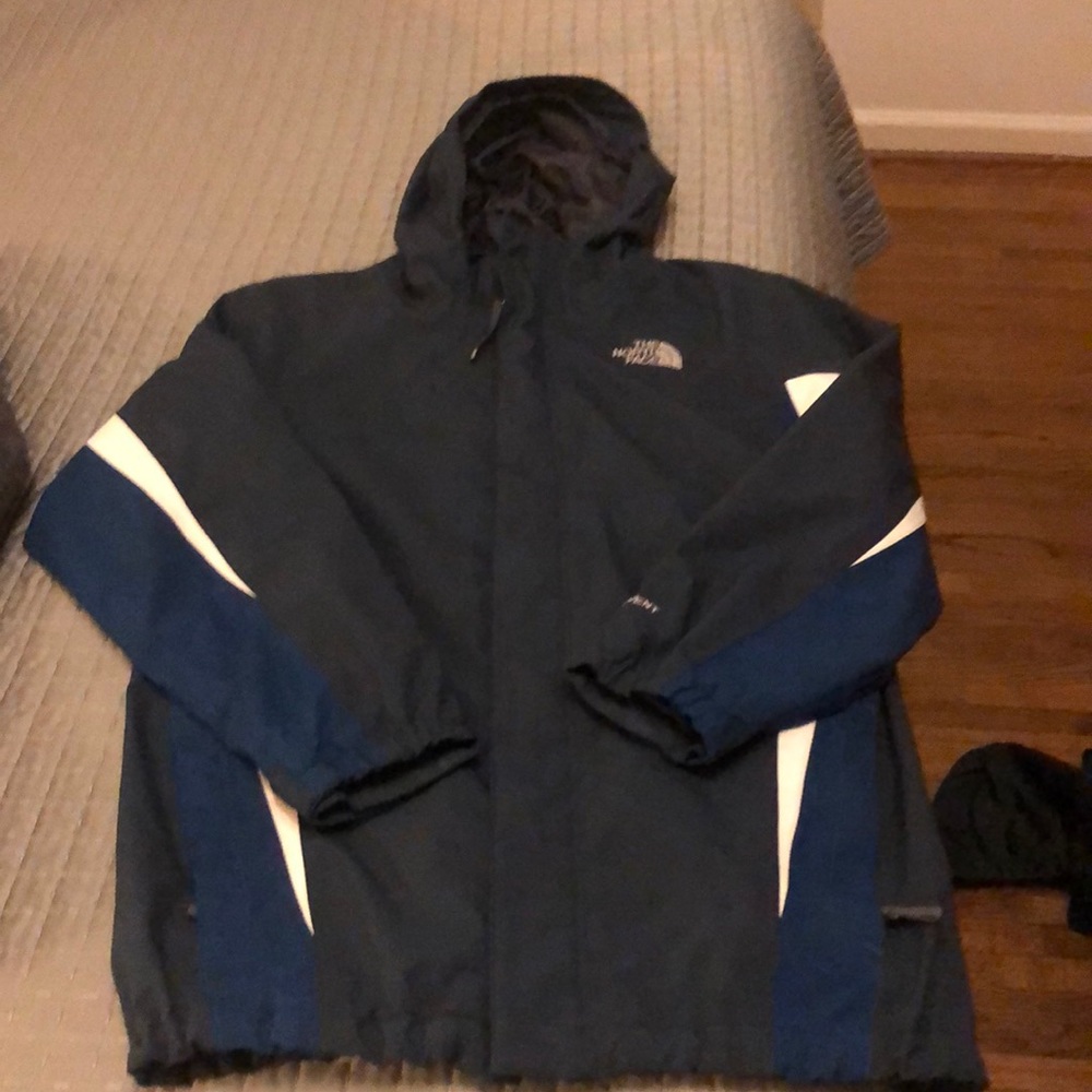 North face Men’s boys XL. NAVY/blue/white